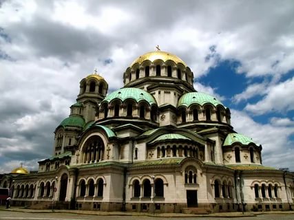 храм